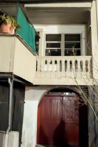 183639749-altes-Haus-mit-Stall 183639749-altes-Haus-mit-Stall