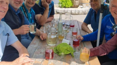 adebe7ab-03f7-4dcd-bd40-d3b413f373c3 adebe7ab-03f7-4dcd-bd40-d3b413f373c3